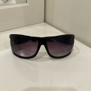 2000s black sunglasses with purple tint
